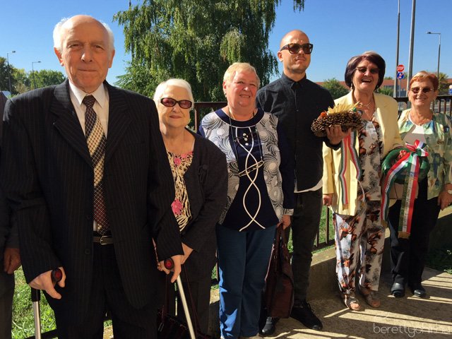 Emléktábla avatás 01